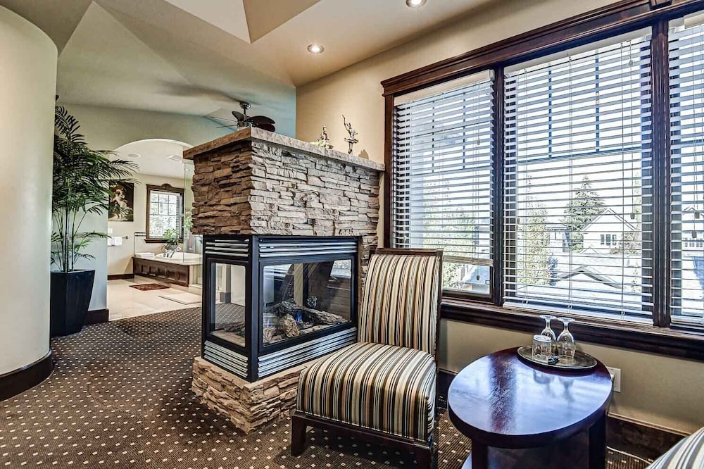 Westmount River Inn — 4-Star Luxury Hotel in Calgary, Canada
