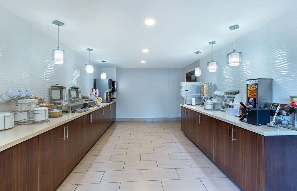 La Quinta Inn by Wyndham Pigeon Forge Dollywood - photo 29
