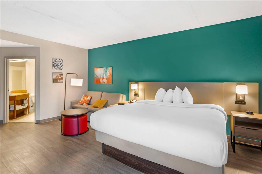Comfort Inn & Suites Mt. Holly Westampton - photo 35