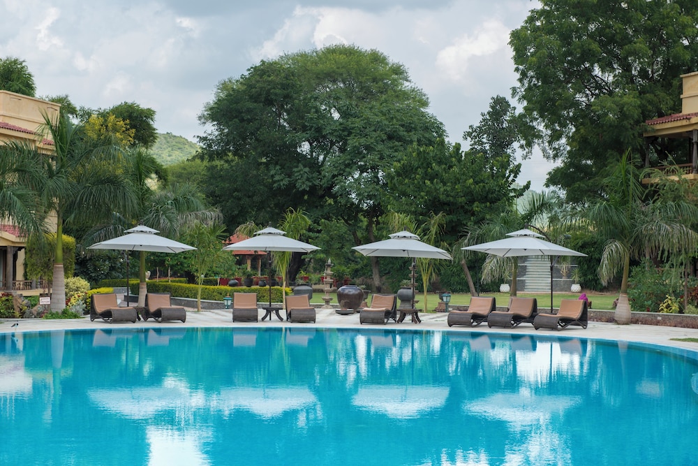 The Royal Retreat Resort and Spa