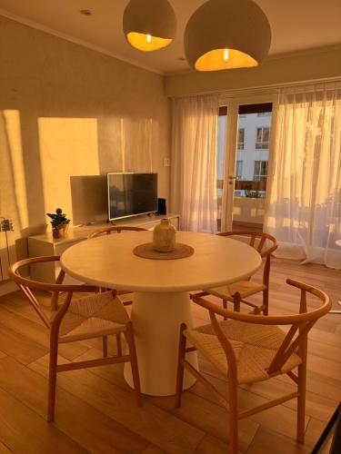 Balcón de Playa Grande Exclusivo 2 amb con cochera SOLO PARA ADULTOS — 4-Star Luxury Hotel in Mar Del Plata, Argentina