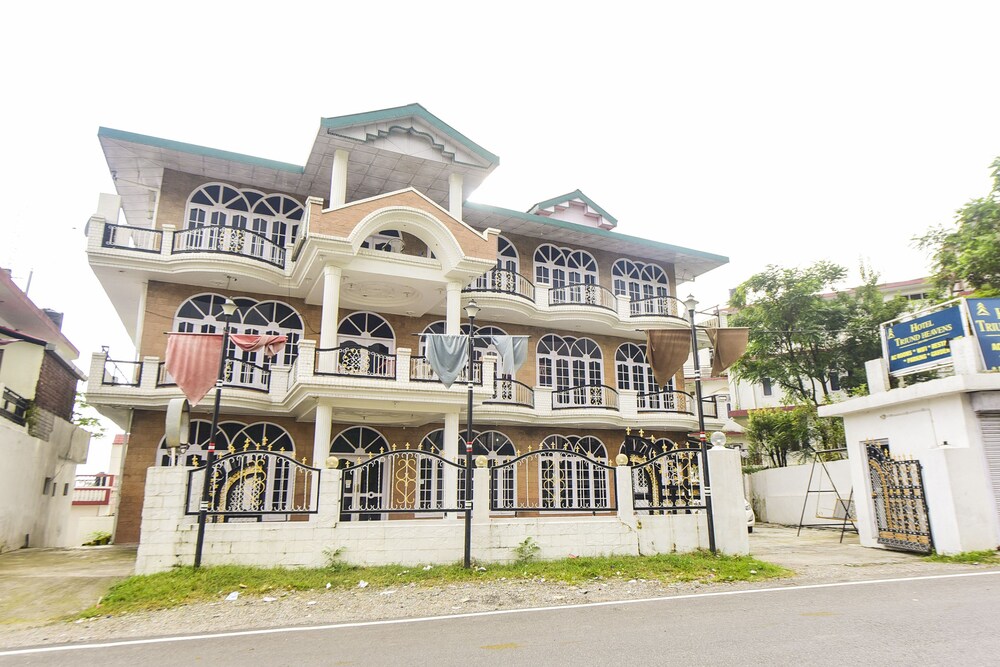 OYO 18740 Triund Heavens in Palampur, India