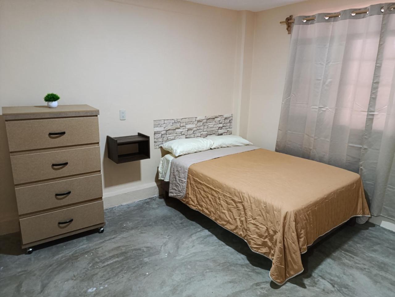 Atzin in Ixmiquilpan, Mexico