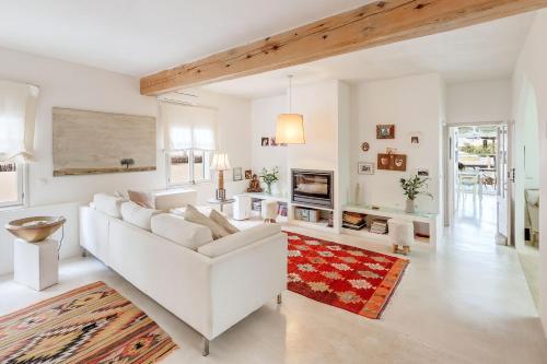 Casa De La Mar 19 — 4-Star Luxury Hotel in Arta, Spain