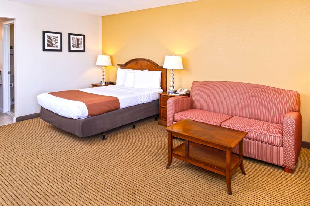 Americas Best Value Inn Plattsburgh - photo 16