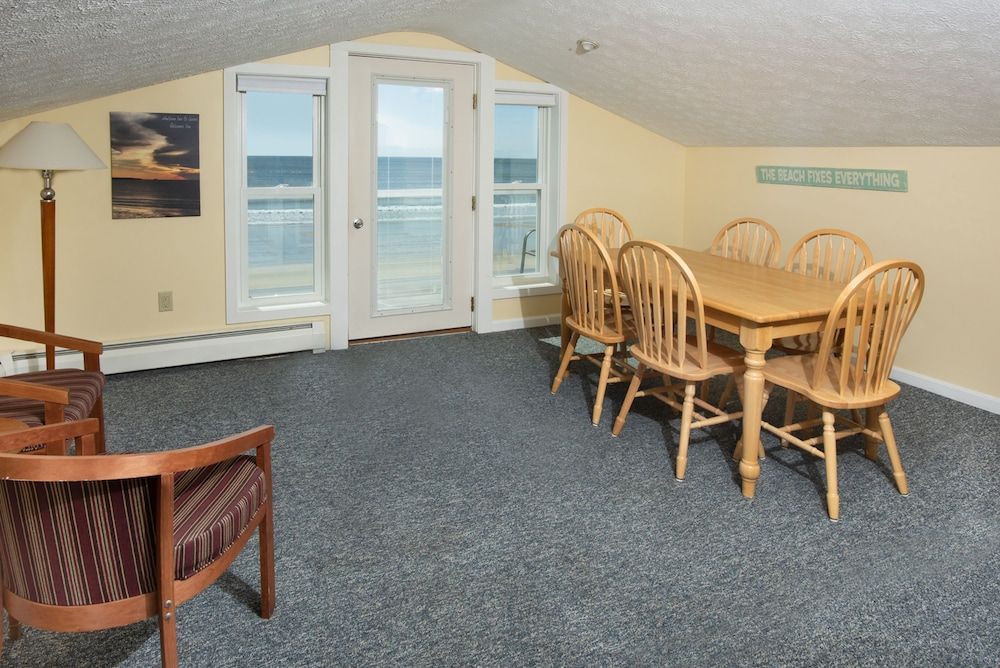 Abellona Inn & Suites - photo 5