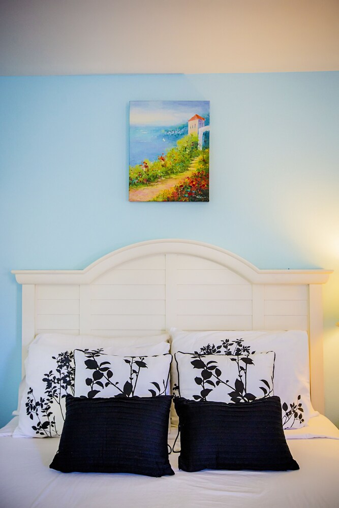 Leucadia Beach Inn - photo 24
