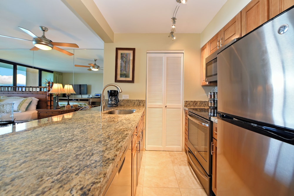 Mahana Resort #813 Studio condo by RedAwning - photo 9