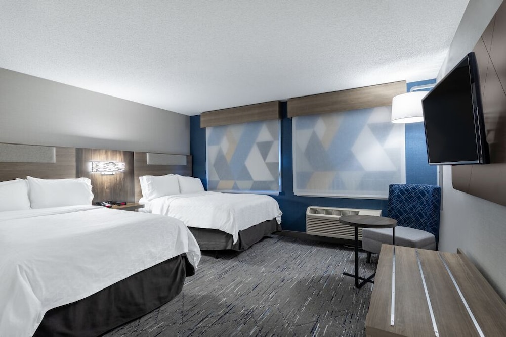 Holiday Inn Express & Suites Vadnais Heights by IHG - photo 17