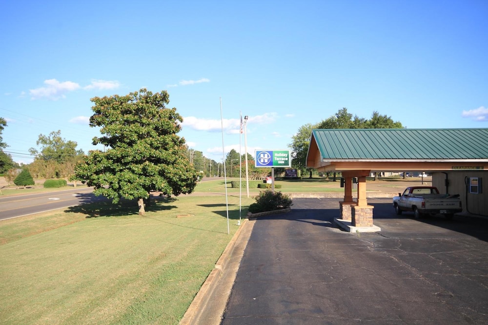 Holiday Terrace Motel - photo 42