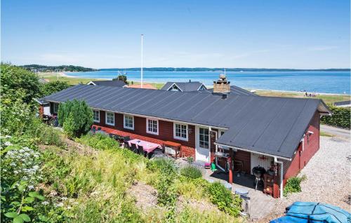 Lovely Home In Fredericia With Wifi — 4-Star Luxury Hotel in Fredericia, Denmark