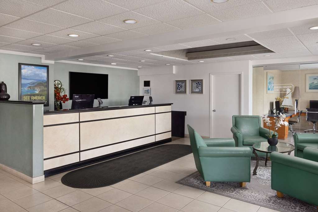 Travelodge by Wyndham Monterey Bay - photo 5