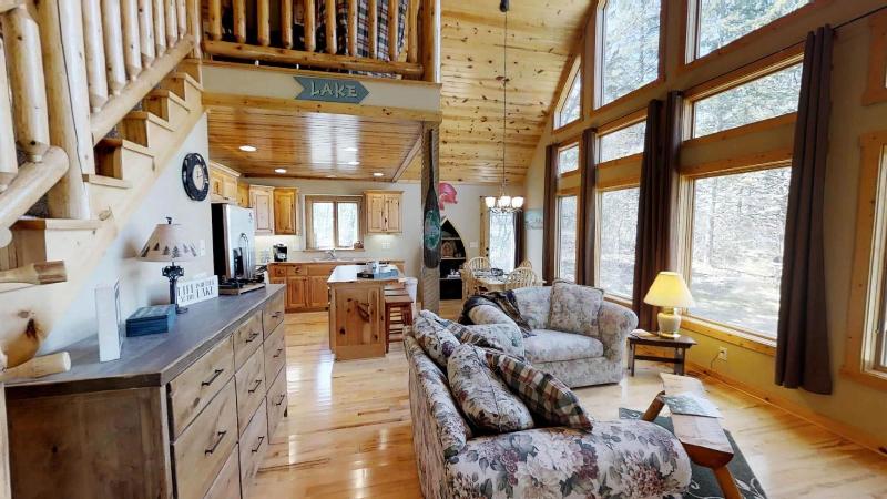 Lakefront Hideaway - photo 12