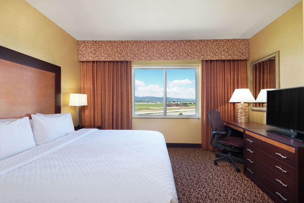 Embassy Suites by Hilton Loveland Conference Center - photo 14