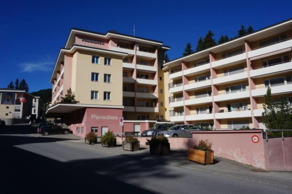 Paradies 001 — 4-Star Luxury Hotel in Arosa, Switzerland
