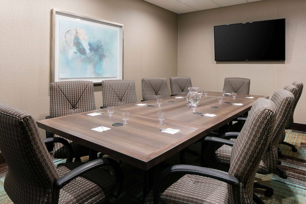 Hampton Inn & Suites Hudson - photo 40