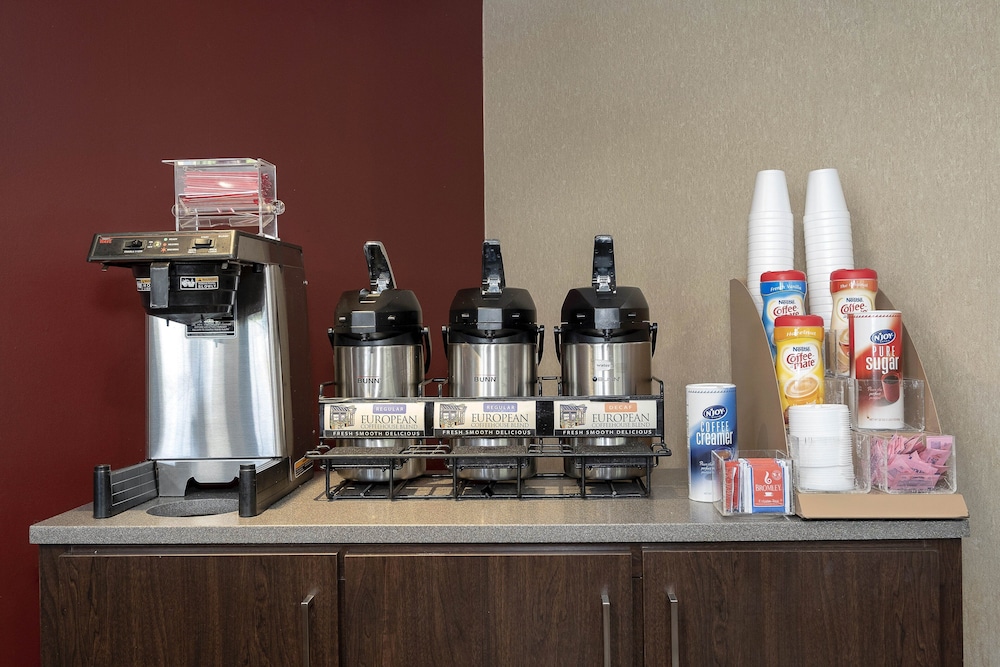 Red Roof Inn Atlanta Smyrna Ballpark - photo 3