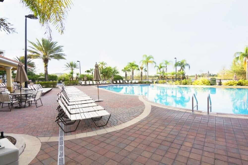 Fabulous Single Home w Pool at Solterra Resort - photo 55