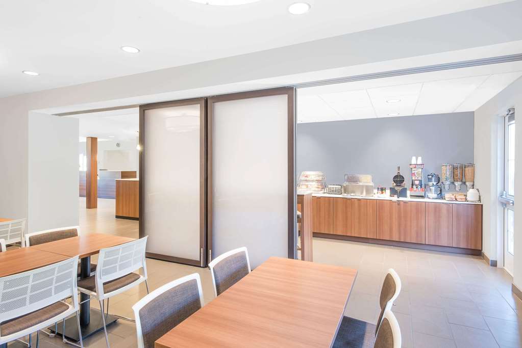 Microtel Inn & Suites By Wyndham Binghamton - photo 13