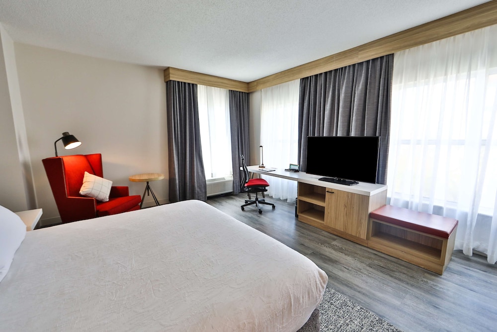 Hilton Garden Inn Savannah Historic District - photo 23