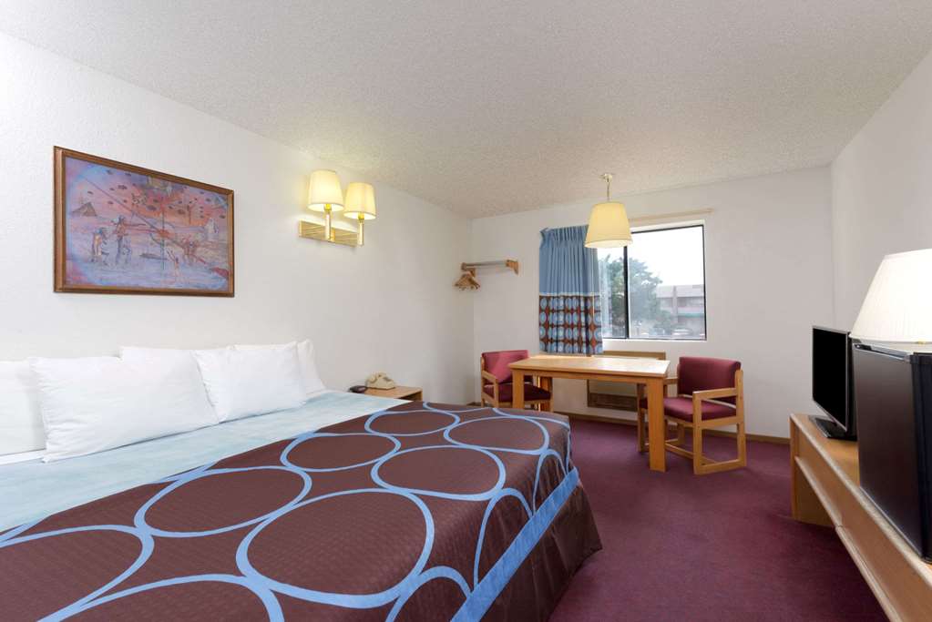 Super 8 by Wyndham Cortez Mesa Verde Area - photo 13