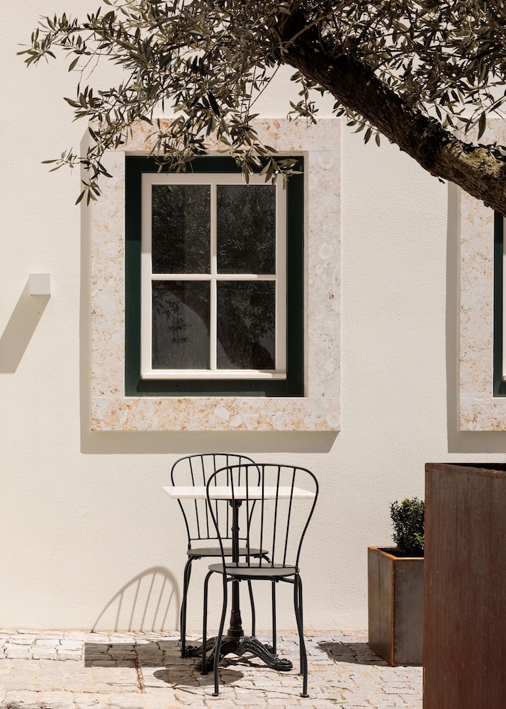 Hotel das Amoreiras Small Luxury Hotels of the World in Lisbon, Portugal