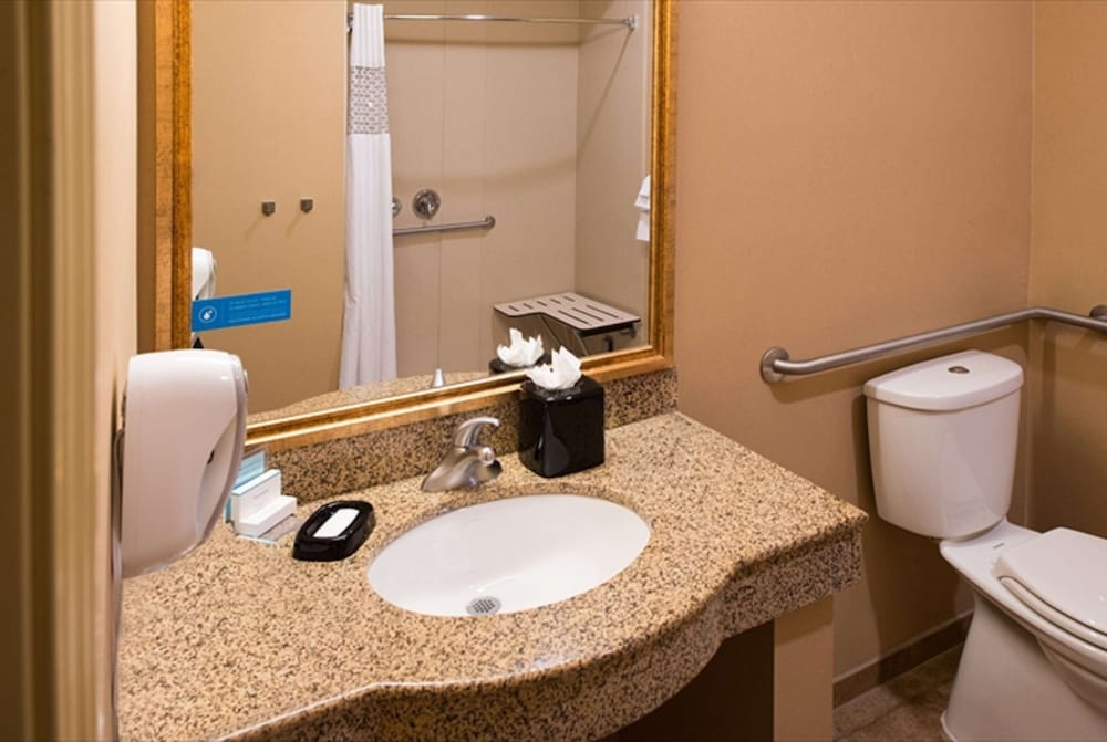 Hampton Inn & Suites Rifle - photo 36