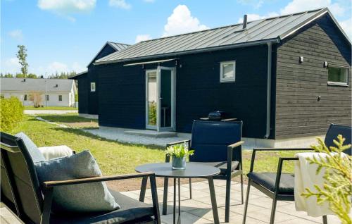 2 Bedroom Cozy Home In Gotlands Tofta — 4-Star Luxury Hotel in Visby, Sweden