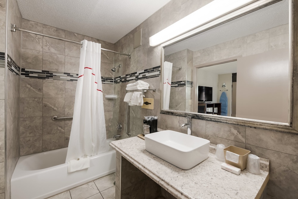 Red Roof Inn Lenoir - photo 21