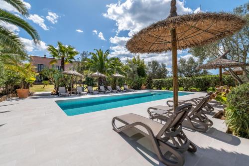 Redonda 2 - carbon neutral hotel in Costitx