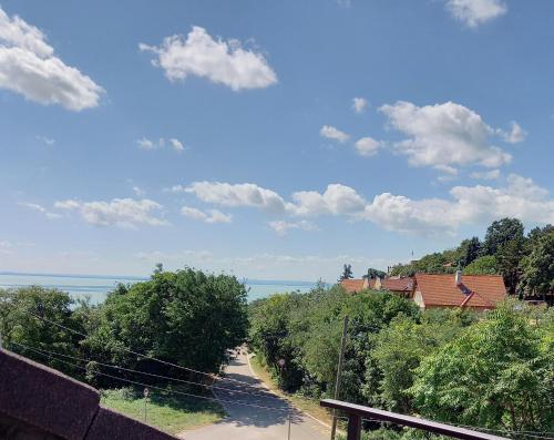 Malibu Apartment Balaton North — 4-Star Luxury Hotel in Balatonalmadi, Hungary