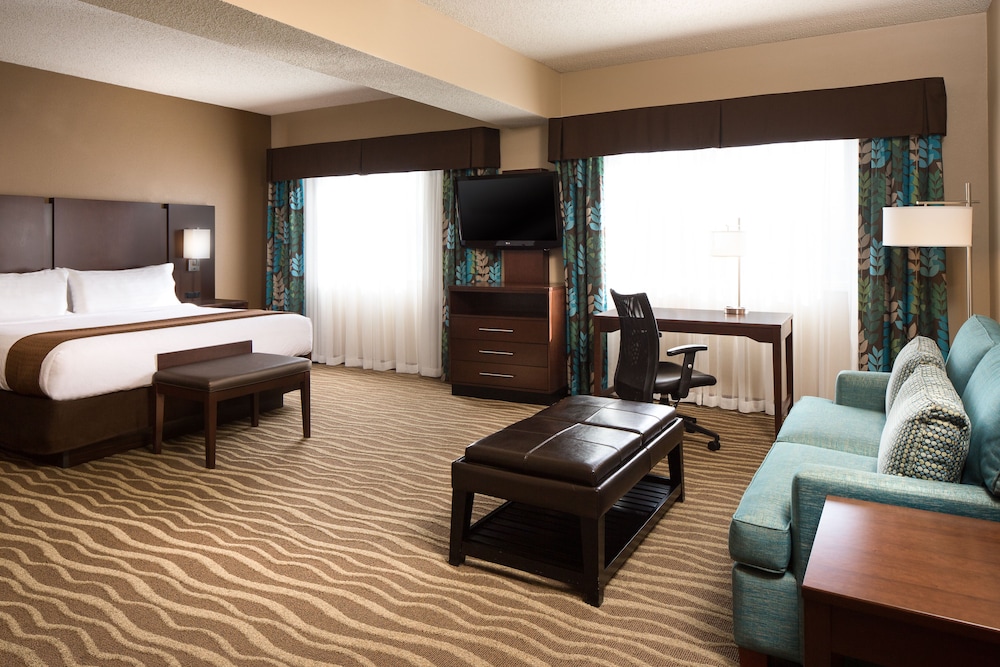 Holiday Inn & Suites Overland Park West by IHG - photo 7