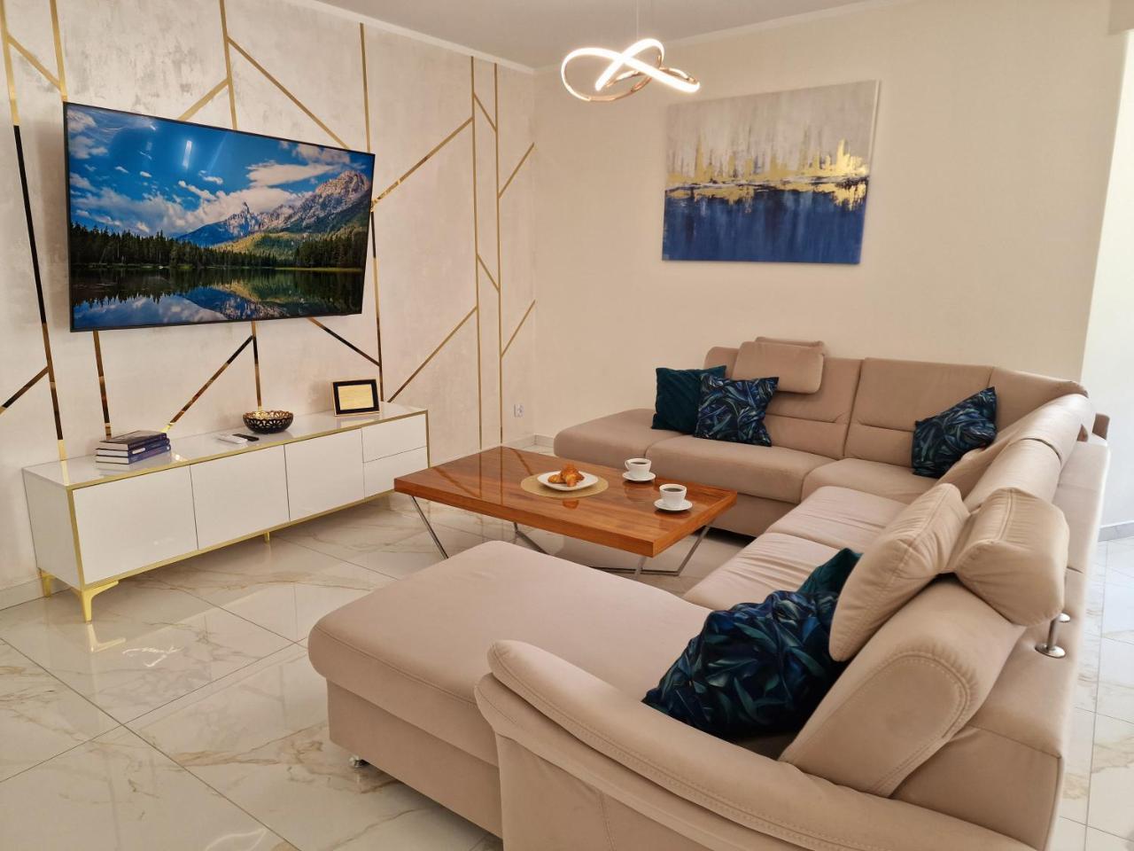 Apartament Luxury Penthouse Z Sauna I Klimatyzacja 5d Apartamenty — 4-Star Luxury Hotel in Swieradow-Zdroj, Poland