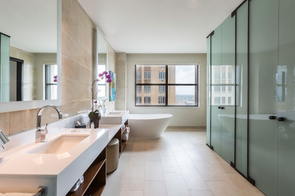 JW Marriott Houston Downtown - photo 43