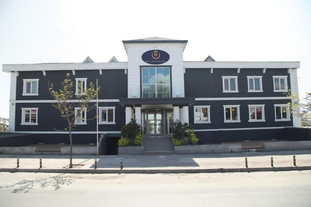 Turizoom Beach Resort Kumburgaz — 4-Star Luxury Hotel in Istanbul, Turkey