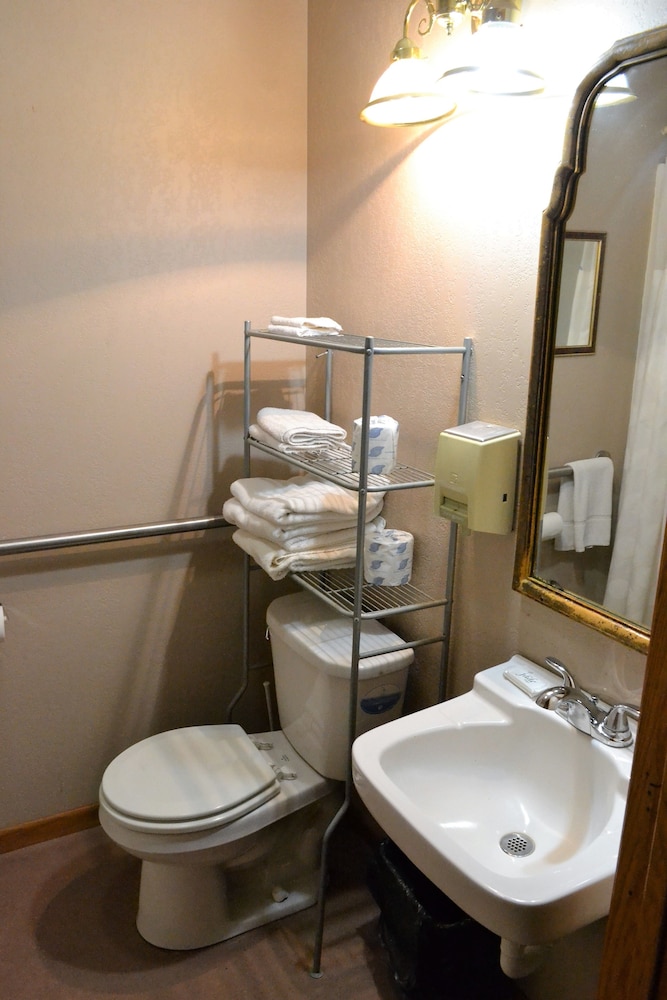 Innkeeper Motel - photo 58