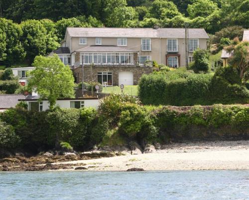 Shearwater Country House B&B — 4-Star Luxury Hotel in Cork, Republic of Ireland