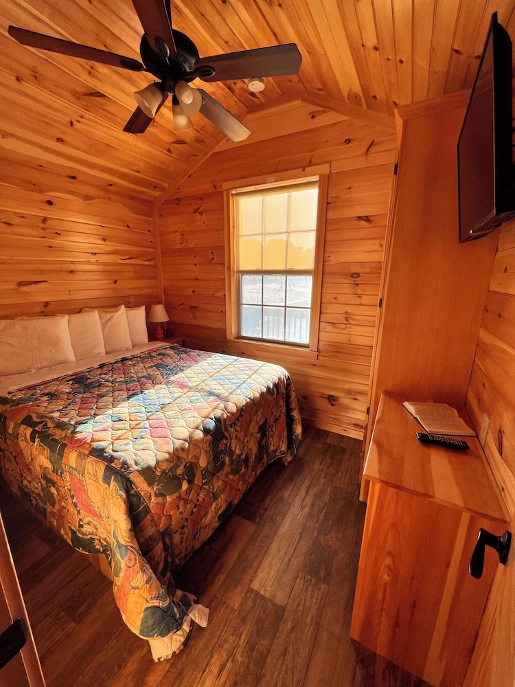 Pine Haven - photo 3