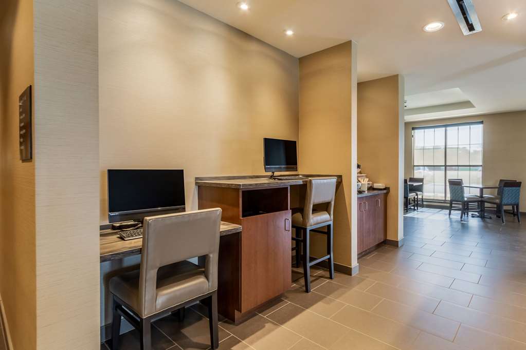 Comfort Inn & Suites Harrisburg Airport Hershey South - photo 27