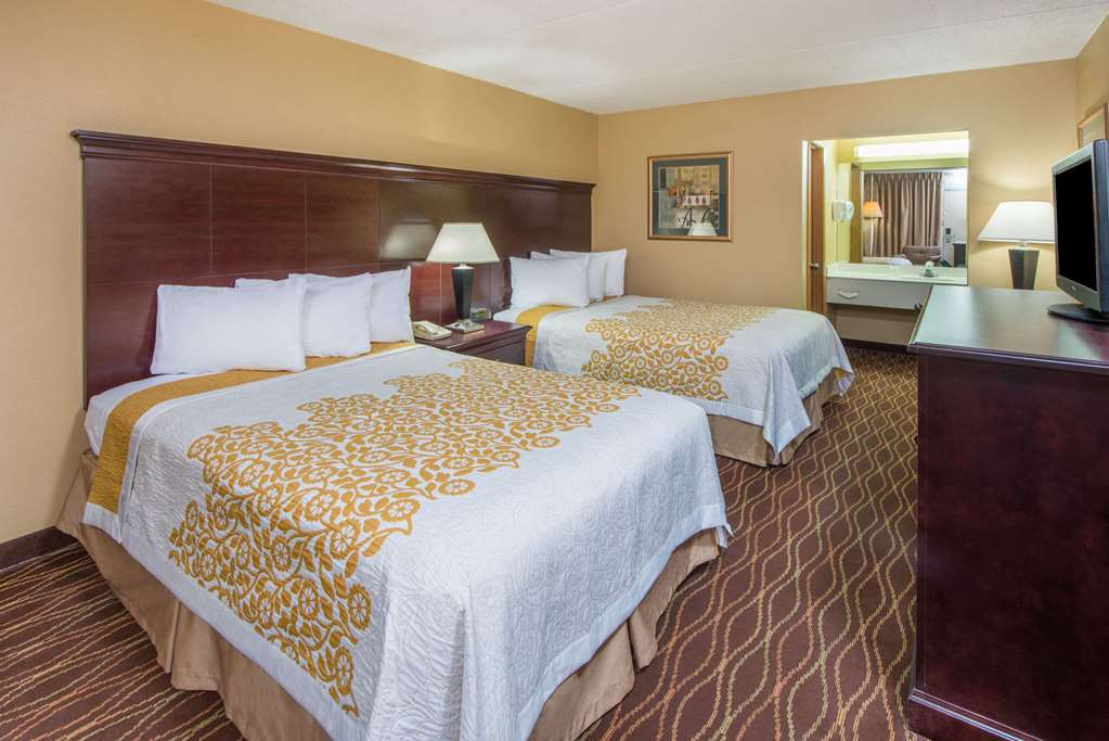 Days Inn by Wyndham Paducah I 24 Exit 4 - photo 10
