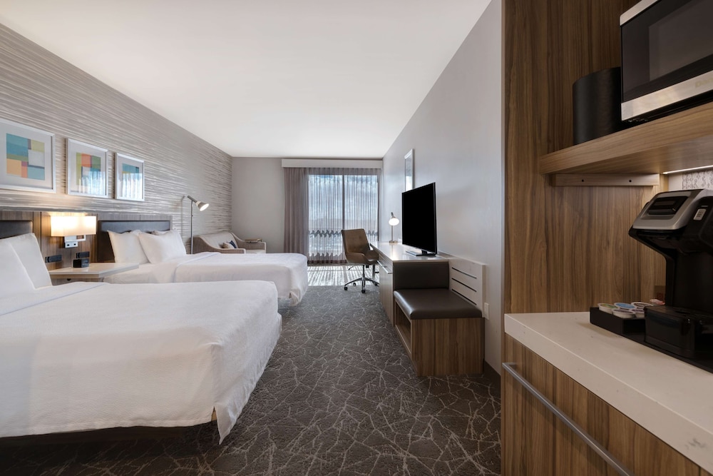 Hilton Garden Inn Anaheim Resort - photo 20