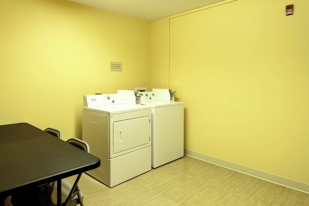 Fairfield Inn & Suites Meridian - photo 18