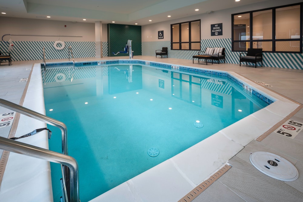 Holiday Inn St. Louis Creve Coeur - photo 12