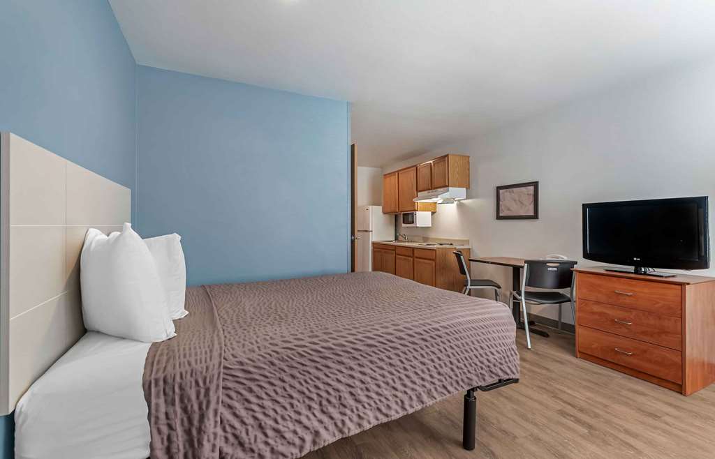 WoodSpring Suites Austin Northwest - photo 14