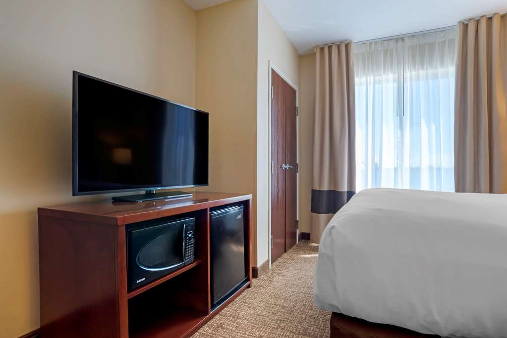 Comfort Suites Foley - photo 2