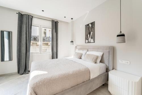 Luna Luxury Suite close to Acropolis — 4-Star Luxury Hotel in Athens, Greece