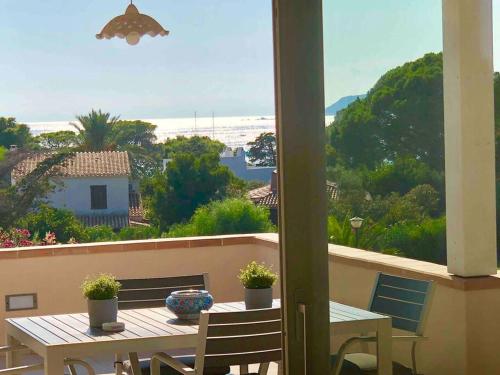 100mt from Campulongu beach with sea view — 4-Star Luxury Hotel in Villasimius, Italy