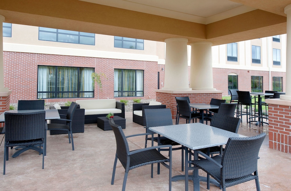 Holiday Inn Express Hotel & Suites Clearfield by IHG - photo 12