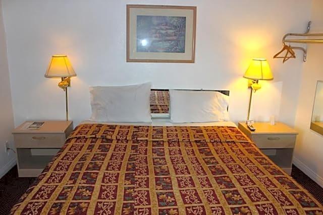 Beacon Motel - photo 10