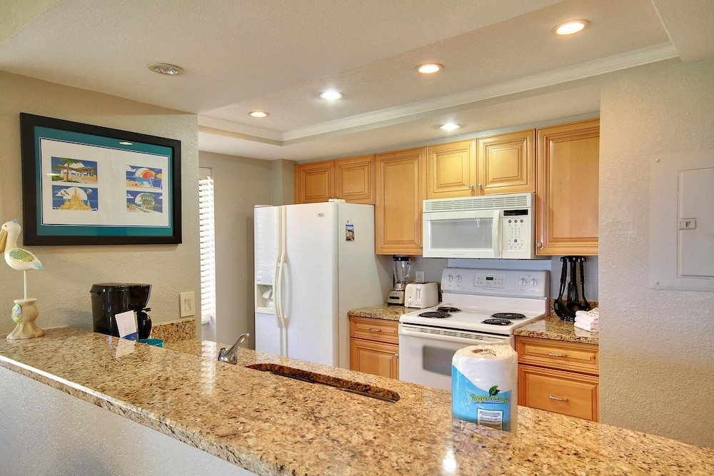 Land's End 8 306 Beach Front Premier - photo 8